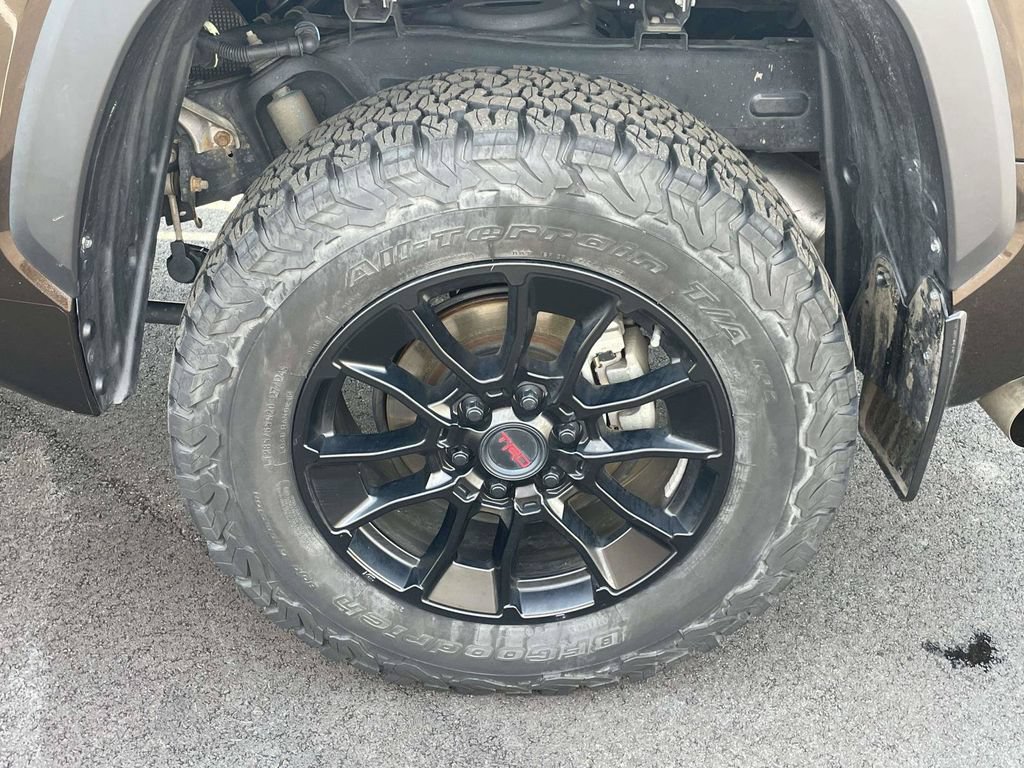 Used 2022 Toyota Tundra Limited w/ TRD Off-Road Package AWD/4WD image 9