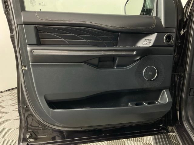 Certified 2021 Ford Expedition Platinum image 12