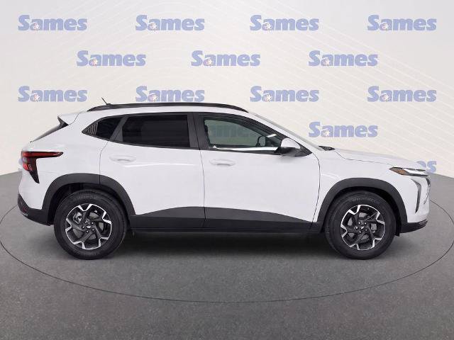 Used 2025 Chevrolet Trax LT w/ Driver Confidence Package FWD image 8