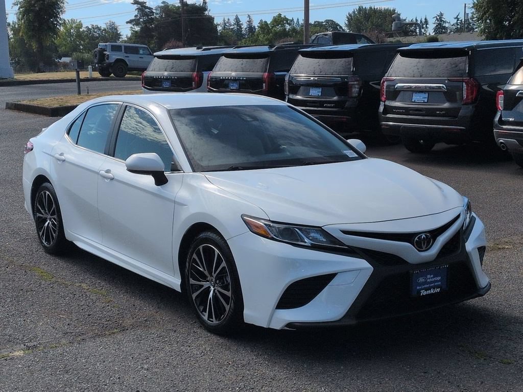 Used 2018 Toyota Camry SE FWD image 7