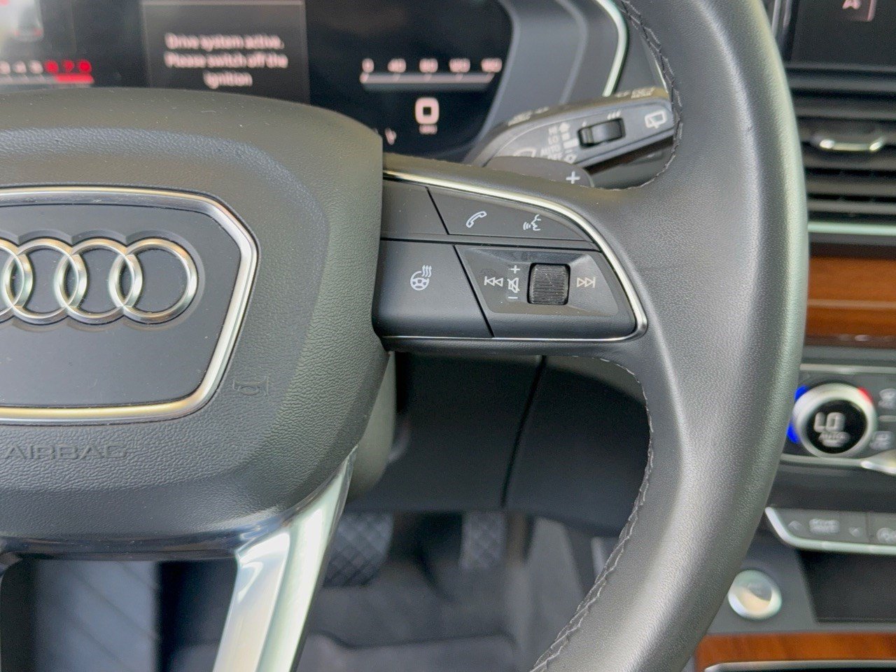 Used 2023 Audi Q5 2.0T Premium Plus w/ Premium Plus Package AWD/4WD image 19