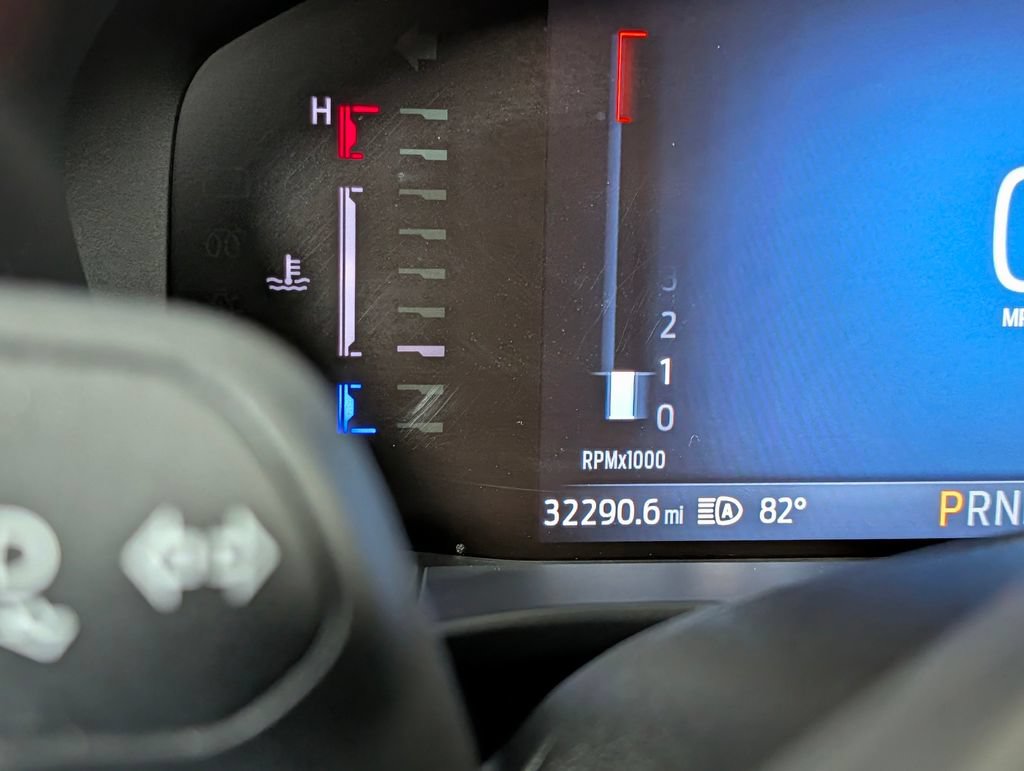 Certified 2025 Ford Escape ST-Line FWD image 22
