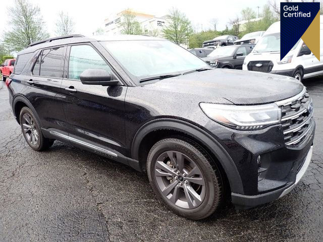 Certified 2025 Ford Explorer Active w/ Active Comfort Package AWD/4WD image 1
