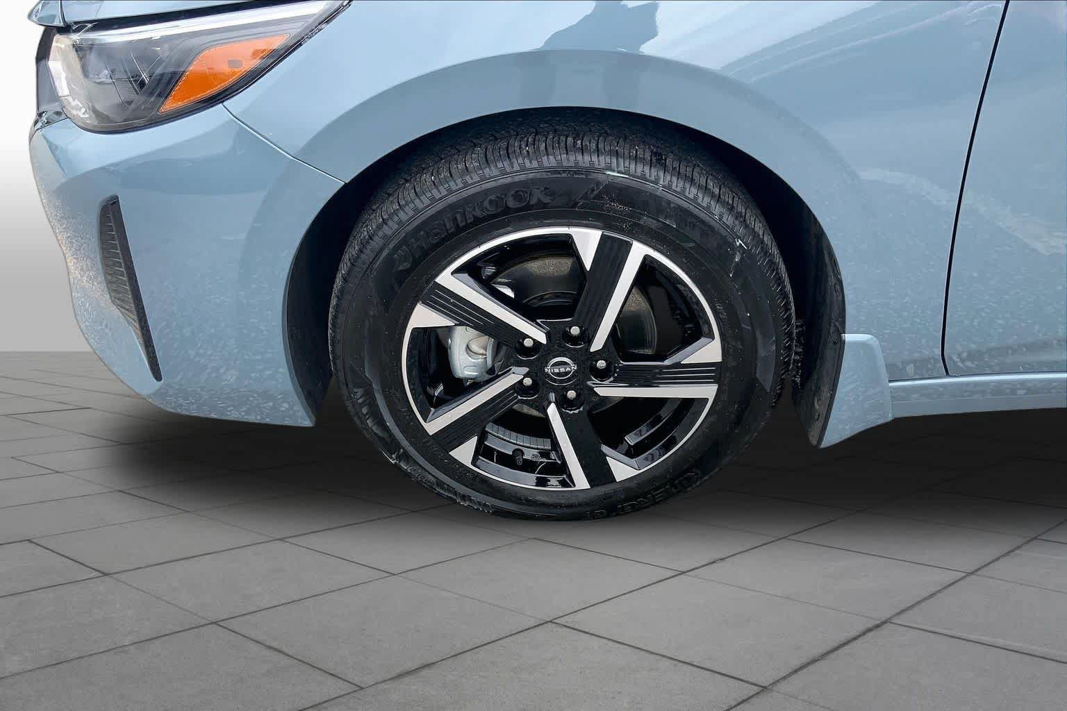 Used 2025 Nissan Sentra SV w/ All-Weather Package FWD image 10