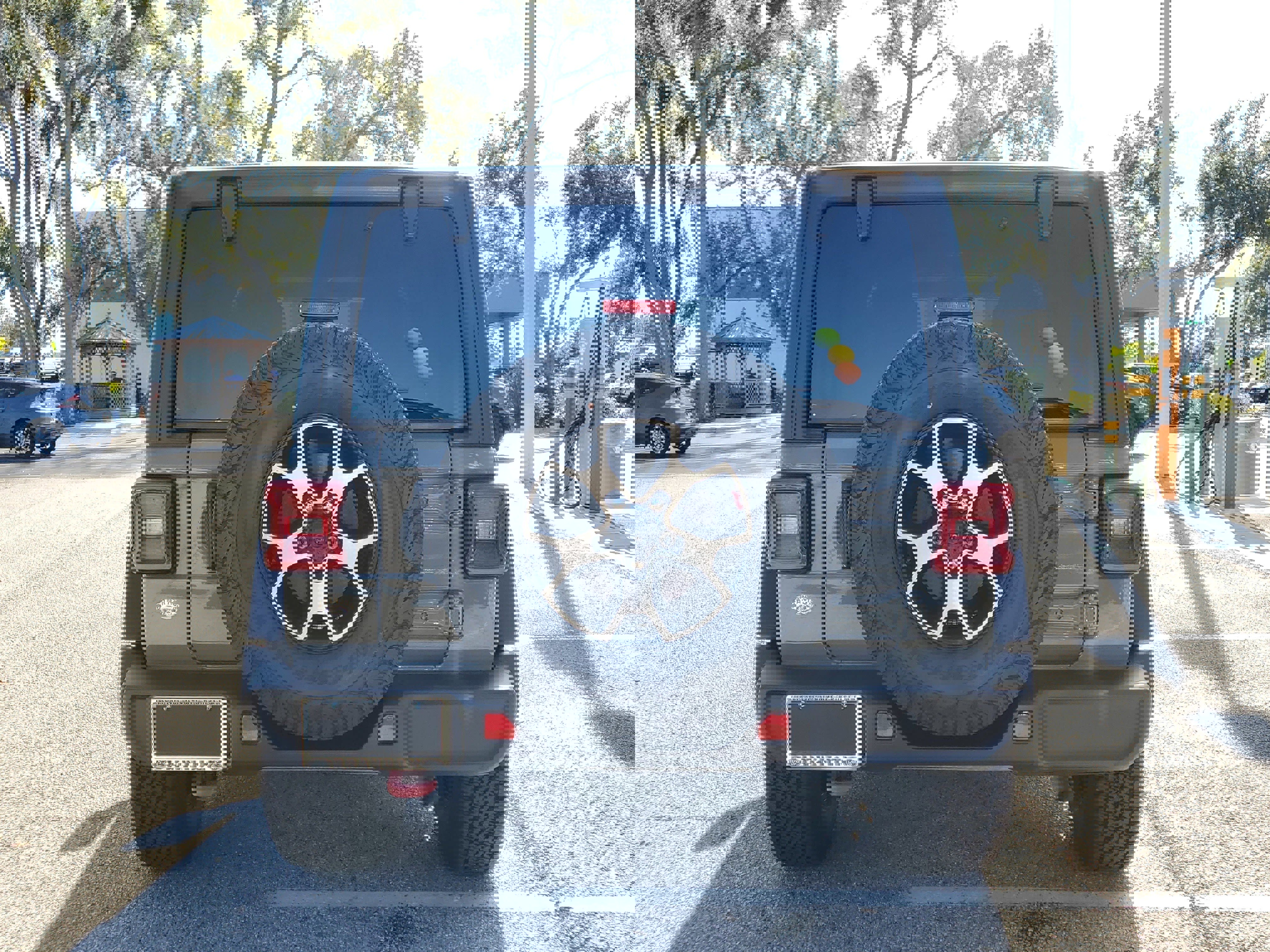 Used 2021 Jeep Wrangler Unlimited Rubicon image 2