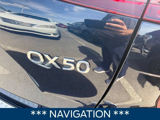 Used 2020 INFINITI QX50 Essential w/ Convenience Package AWD/4WD image 7