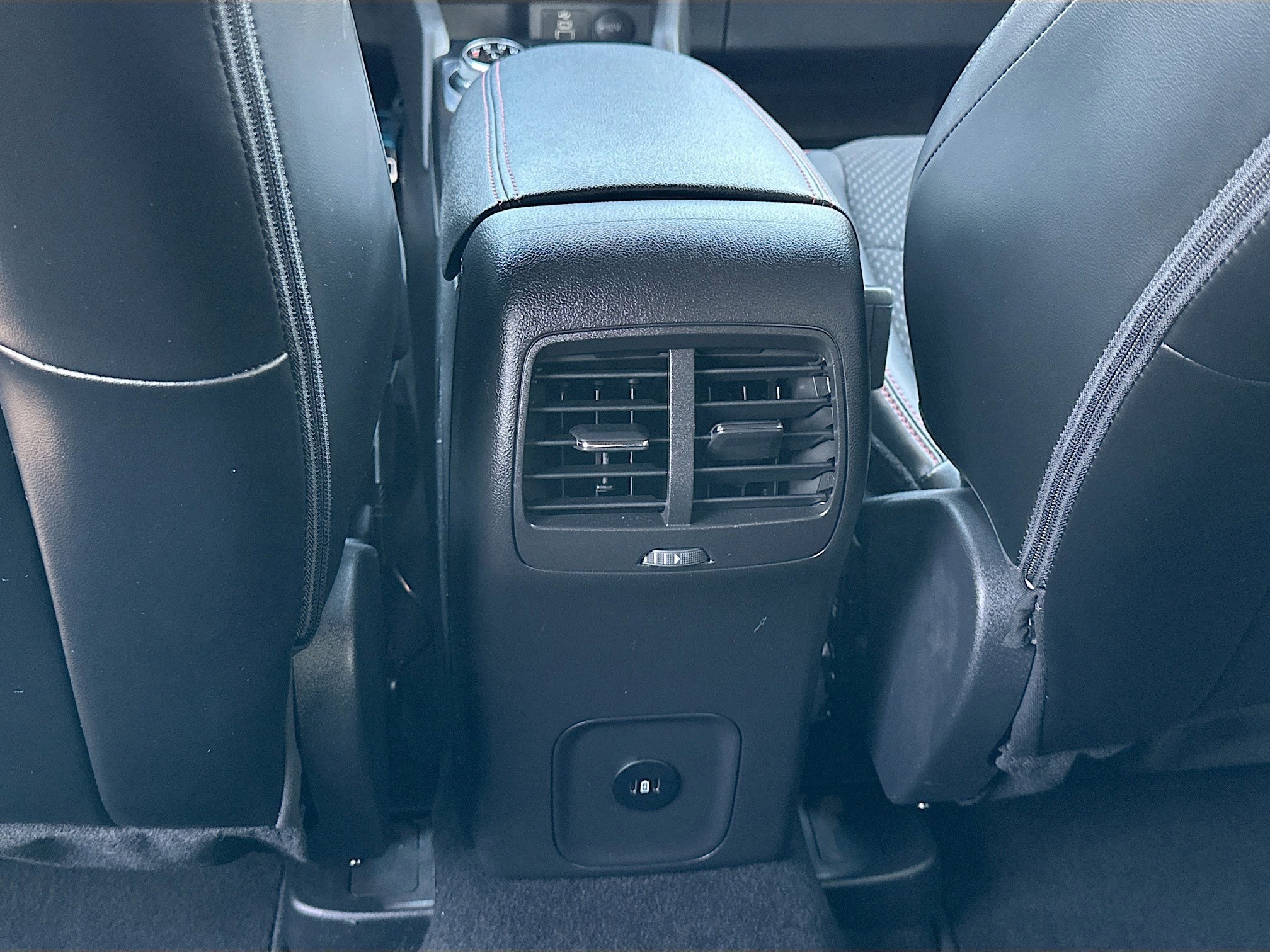 Certified 2024 Ford Escape ST-Line w/ Tech Pack #1 image 23