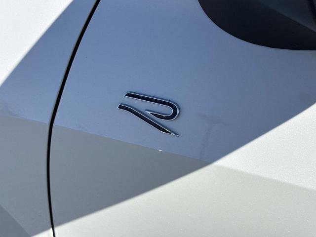 Used 2026 Volkswagen Tiguan SE R-Line image 12