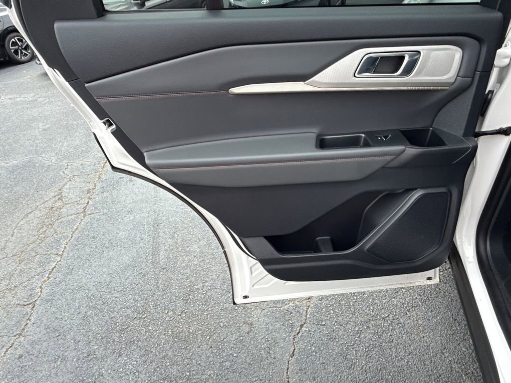 Certified 2026 Ford Explorer Active RWD image 23
