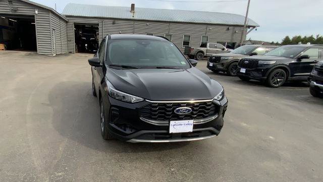 Certified 2025 Ford Escape ST-Line AWD/4WD image 4