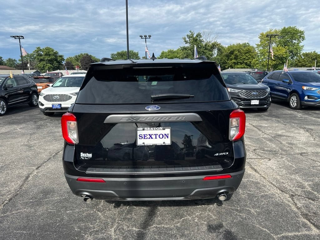 Certified 2024 Ford Explorer XLT w/ Equipment Group 202A AWD/4WD image 6