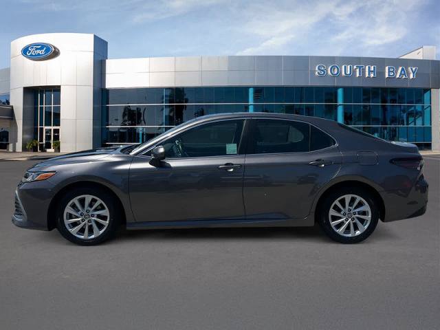 Used 2023 Toyota Camry LE FWD image 2