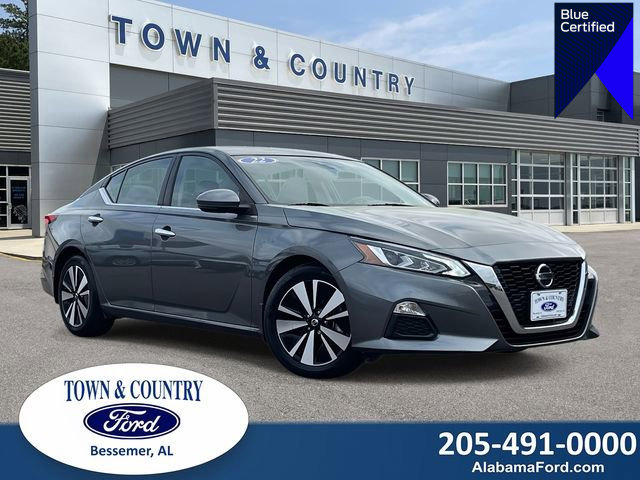 Used 2022 Nissan Altima 2.5 SV w/ SV Premium Package