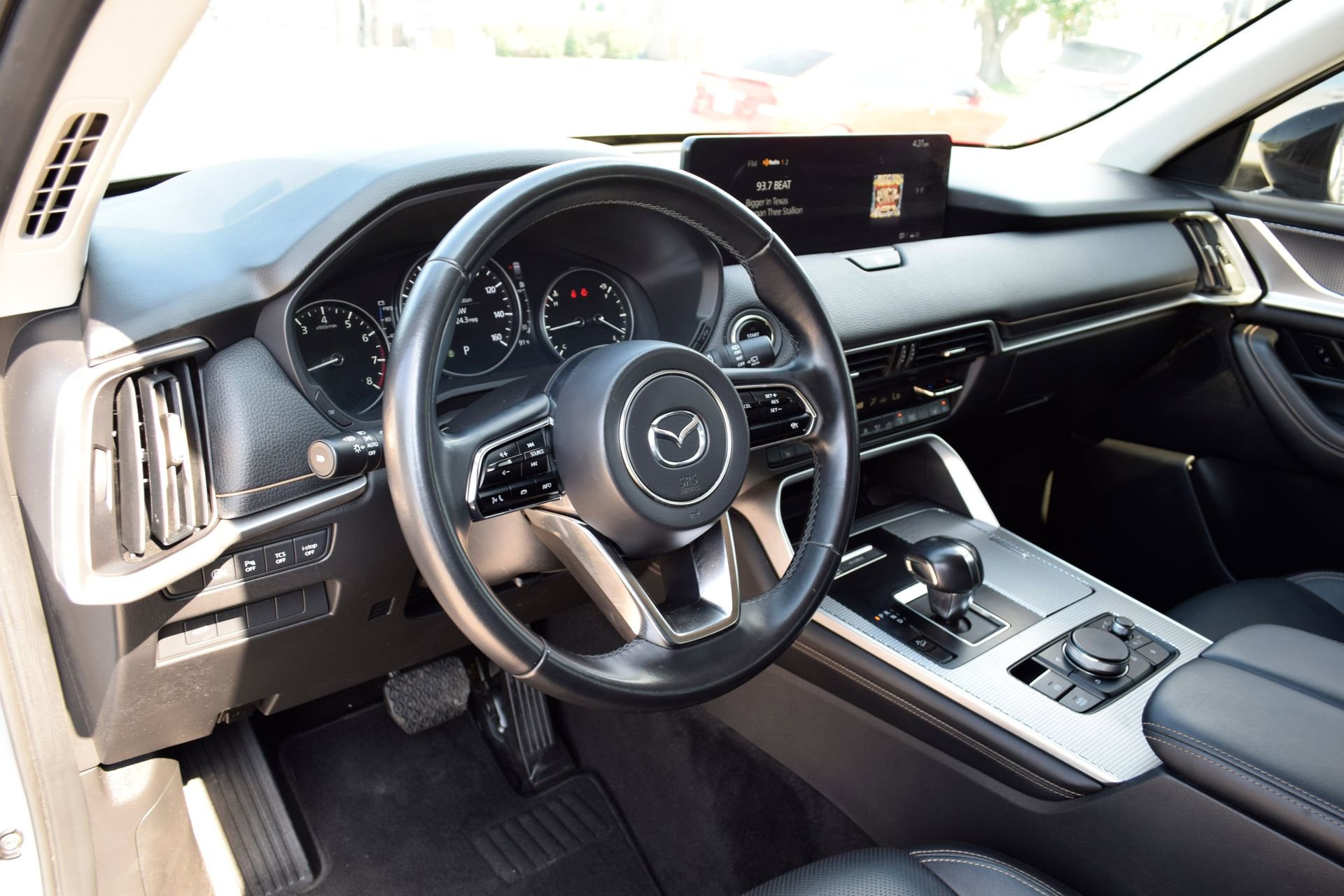 Used 2025 MAZDA CX-70 3.3 Turbo w/ Preferred Package AWD/4WD image 17