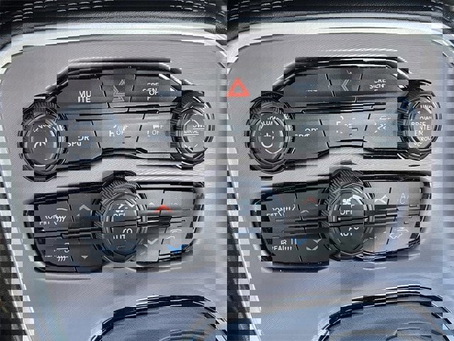 Used 2022 Dodge Challenger GT image 16