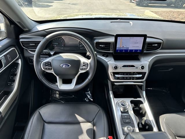 Certified 2023 Ford Explorer XLT w/ Equipment Group 202A image 14