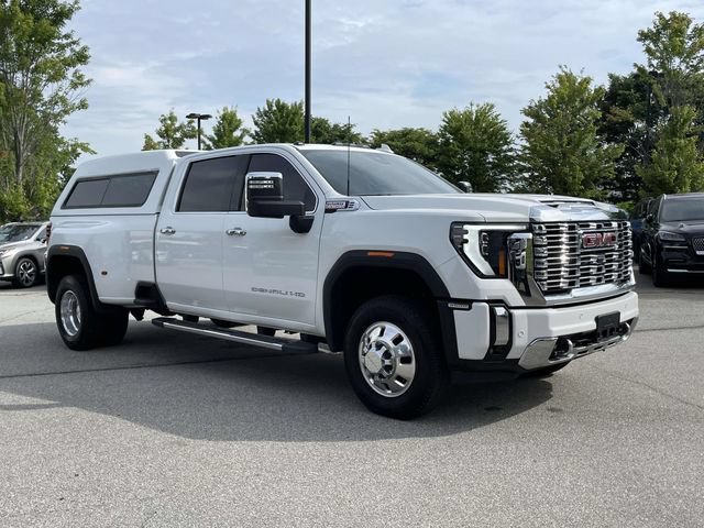 Used 2025 GMC Sierra 3500 Denali w/ Denali Reserve Package AWD/4WD image 7