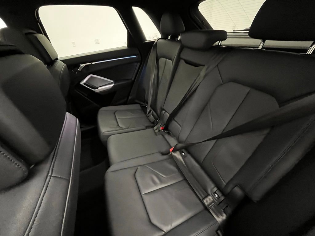 Used 2023 Audi Q3 2.0T Premium Plus w/ Premium Plus Package image 30