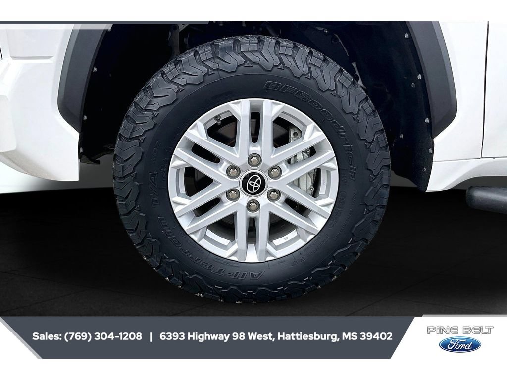 Used 2023 Toyota Tundra SR5 w/ SR5 Premium Package AWD/4WD image 7