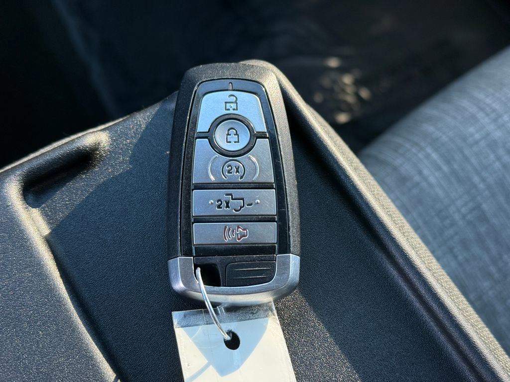 Certified 2022 Ford F150 XLT w/ Equipment Group 302A High image 15