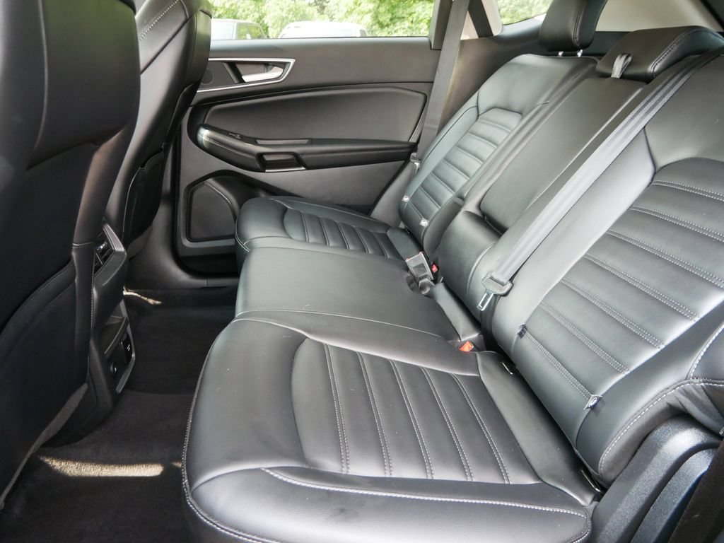 Certified 2024 Ford Edge SEL w/ Convenience Package AWD/4WD image 12