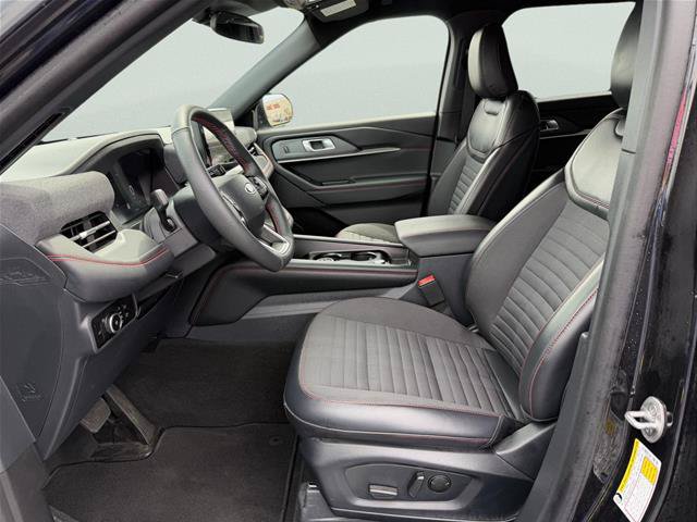 Certified 2026 Ford Explorer ST-Line AWD/4WD image 9