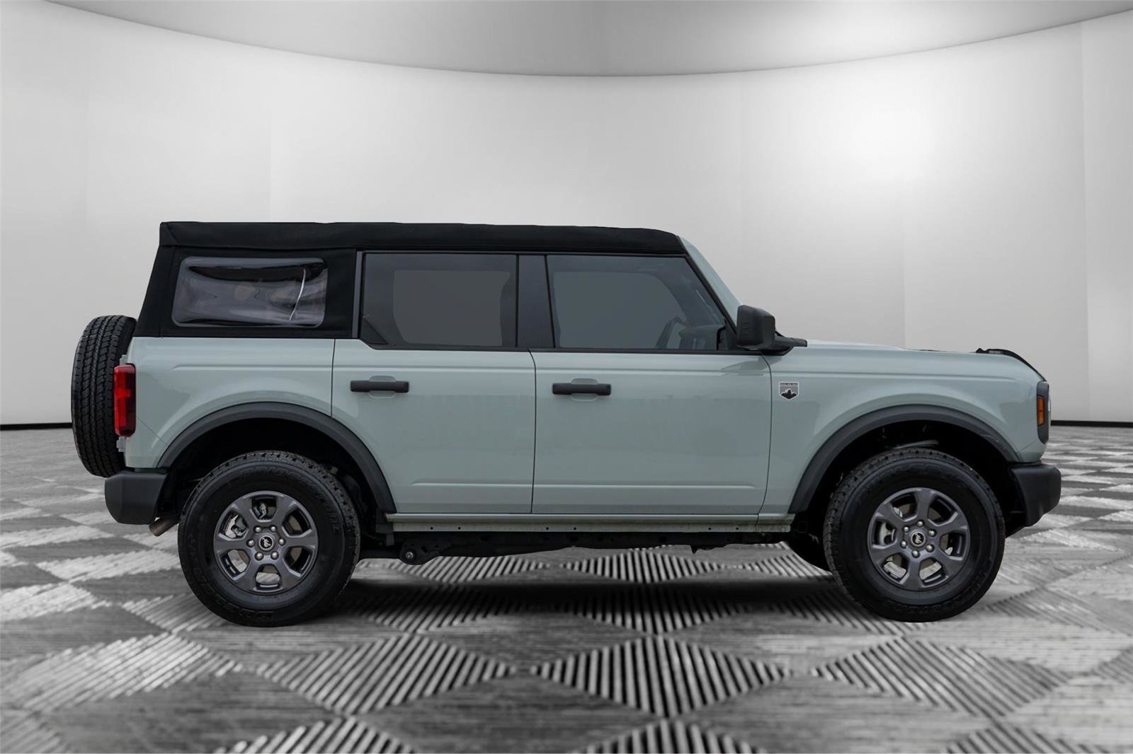 Certified 2024 Ford Bronco Big Bend AWD/4WD image 4