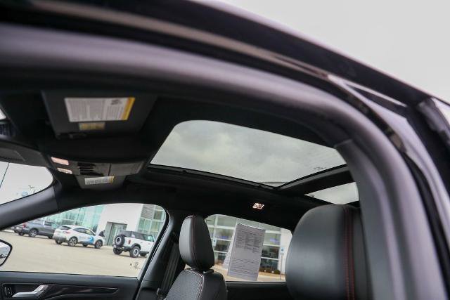 Certified 2025 Ford Escape ST-Line Elite w/ Tech Pack #1 image 17