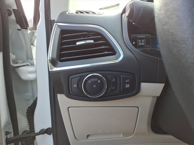 Certified 2022 Ford Edge Titanium w/ Equipment Group 301A image 22