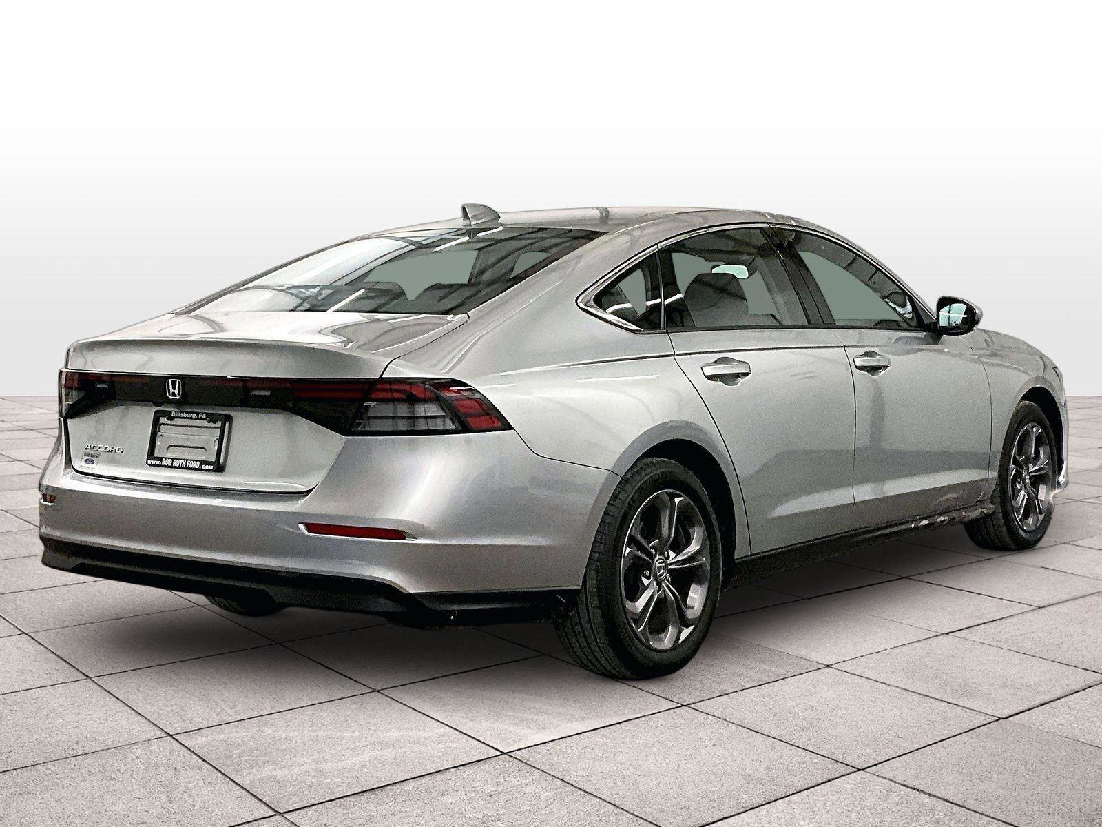 Used 2024 Honda Accord EX image 11