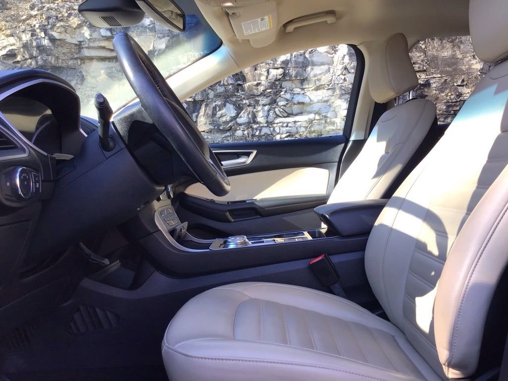 Certified 2020 Ford Edge SEL w/ Convenience Package image 19