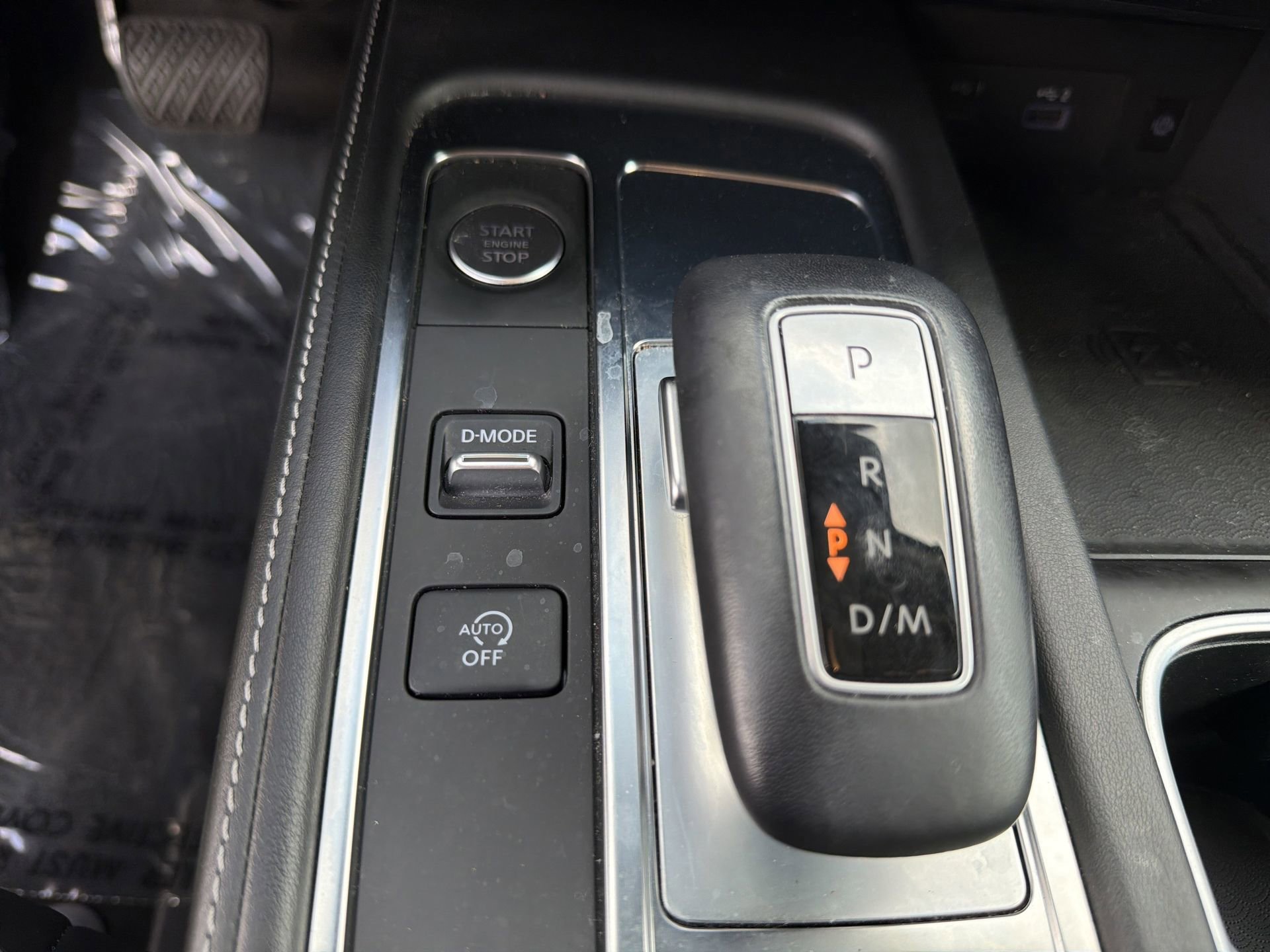 Used 2023 INFINITI QX60 Luxe w/ Performance Audio Package image 18