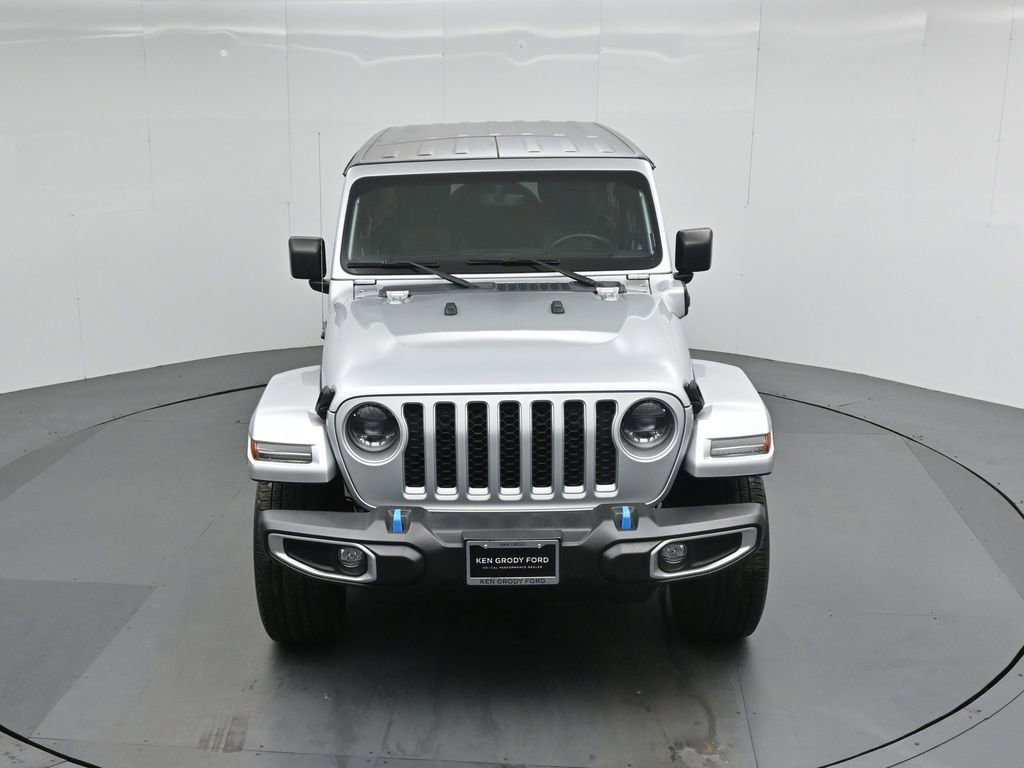 Used 2023 Jeep Wrangler Unlimited Sahara w/ Cold Weather Group image 37