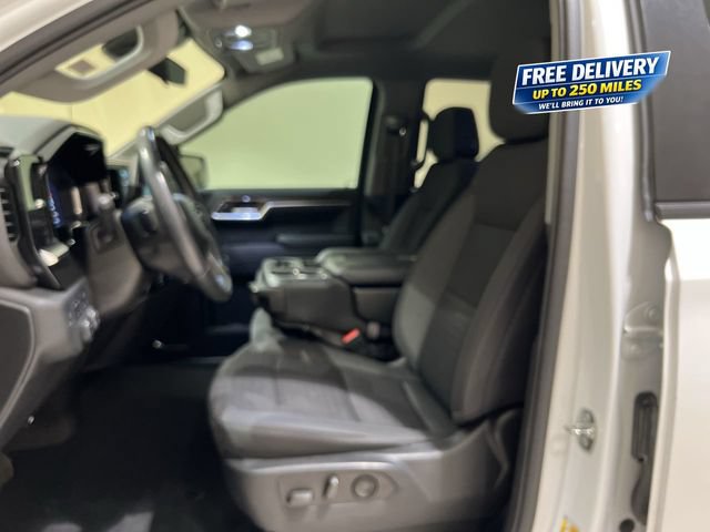 Used 2022 Chevrolet Silverado 1500 RST w/ Z71 Off-Road Package AWD/4WD image 18