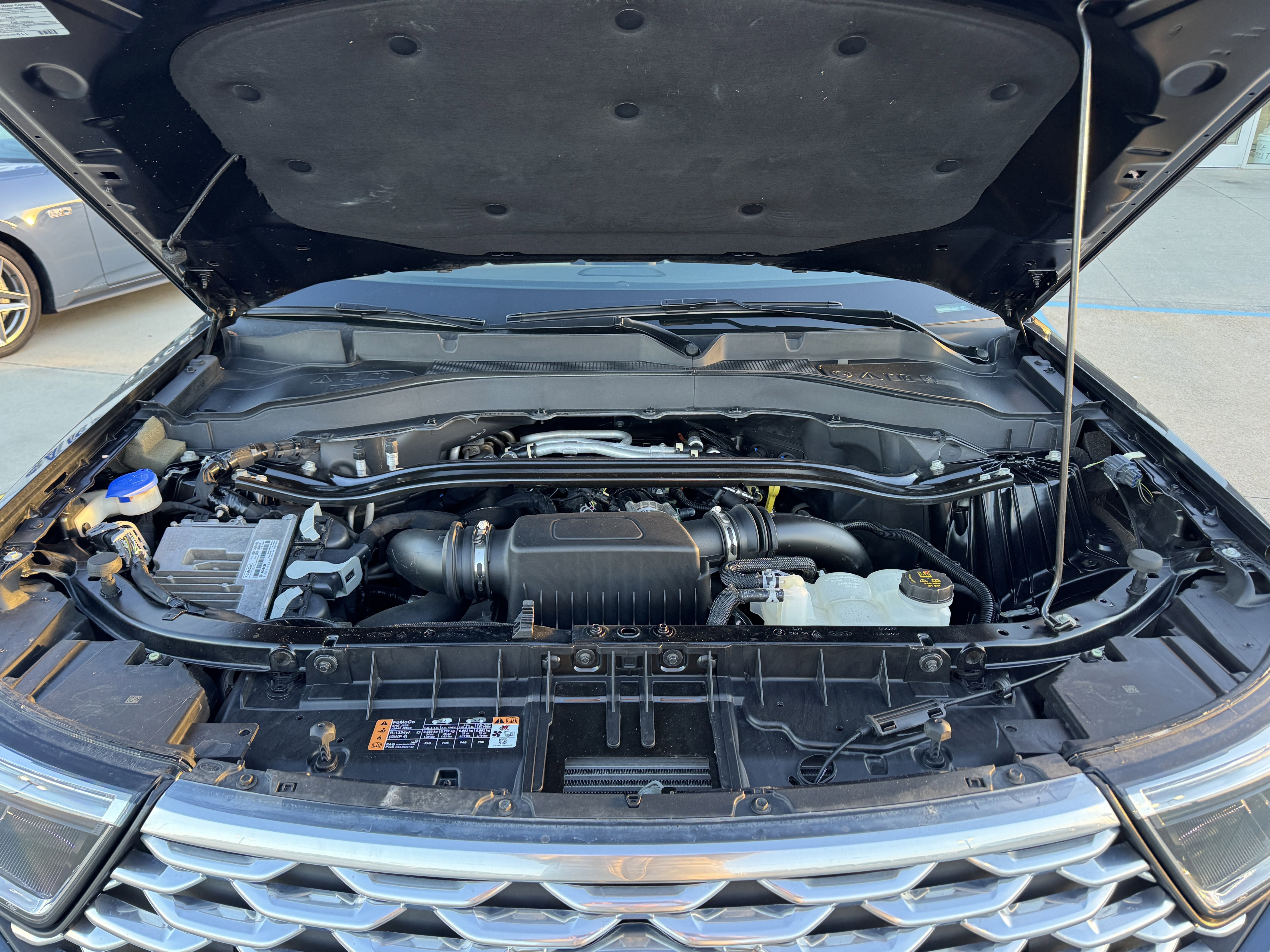 Certified 2022 Ford Explorer Platinum w/ Equipment Group 601A image 44