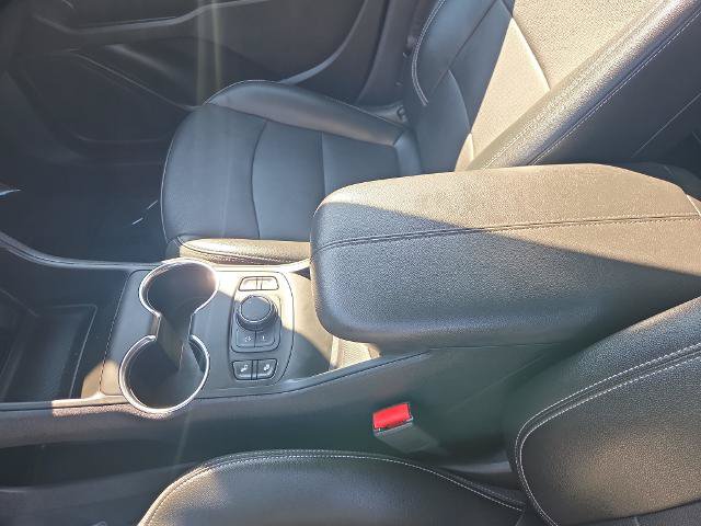 Used 2024 GMC Terrain SLT AWD/4WD image 20