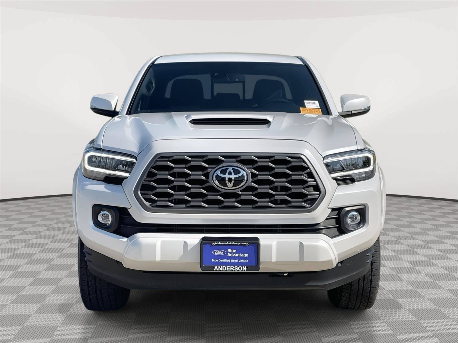 Used 2023 Toyota Tacoma TRD Sport w/ Technology Package AWD/4WD image 4