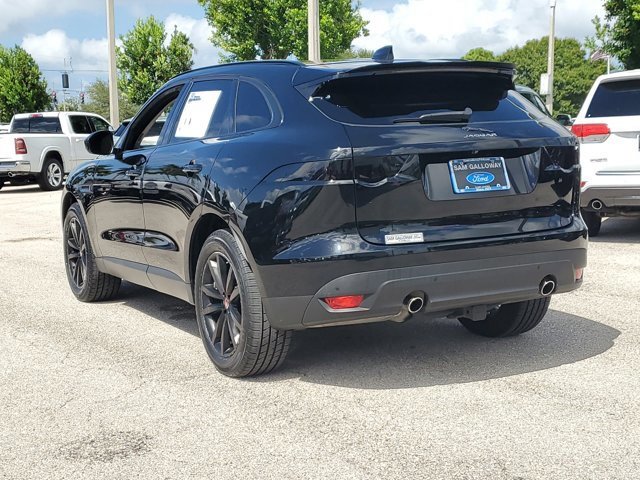 Used 2019 Jaguar F-PACE Prestige image 2