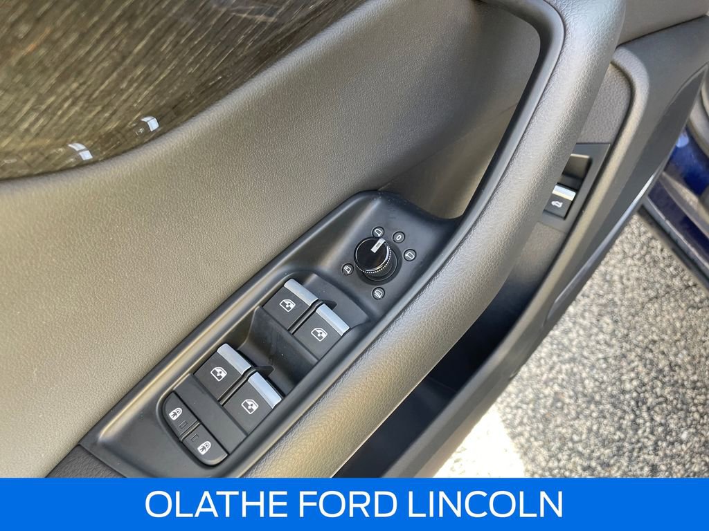 Used 2020 Audi Q8 Premium Plus AWD/4WD image 12