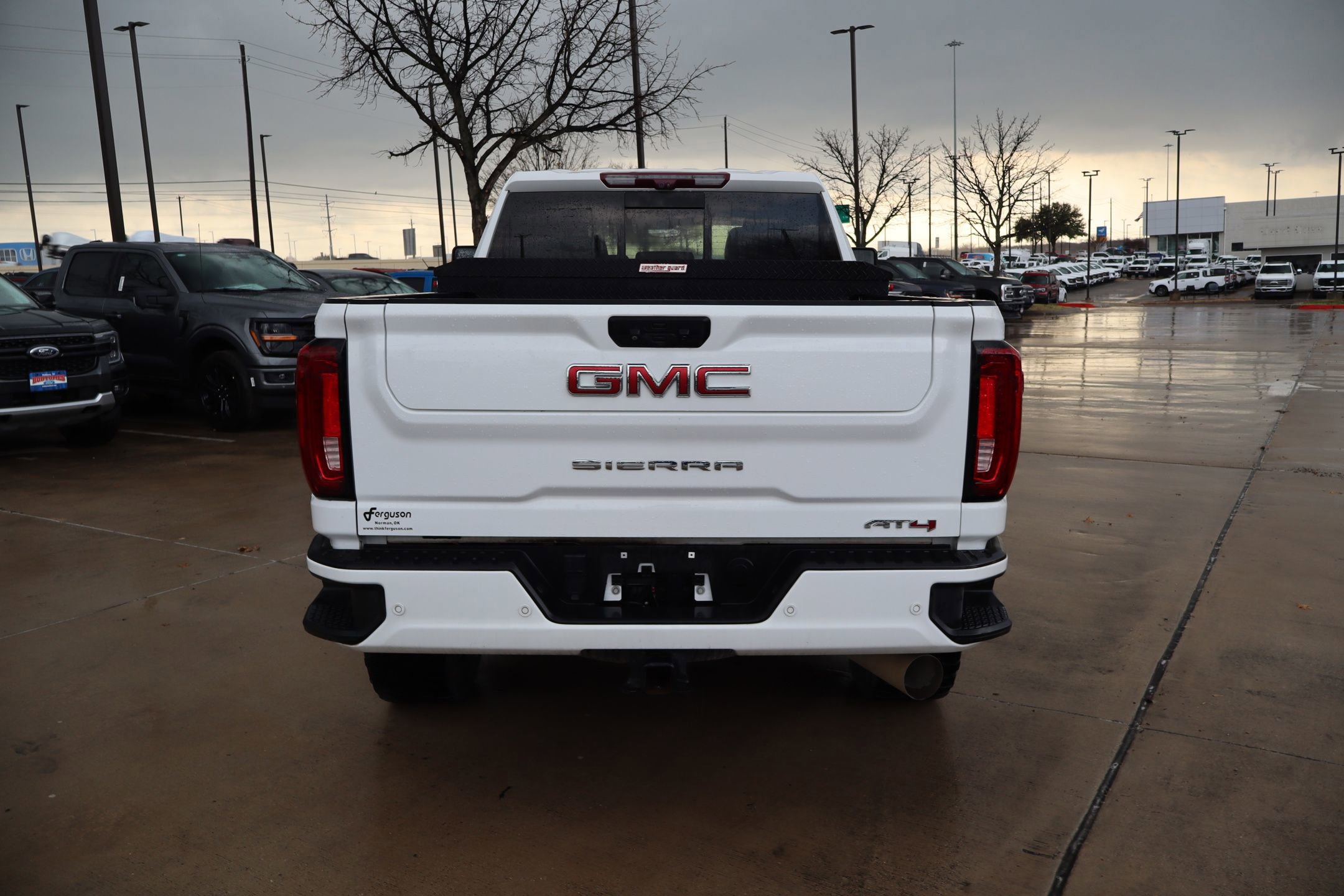 Used 2021 GMC Sierra 2500 AT4 w/ AT4 Premium Plus Package image 4