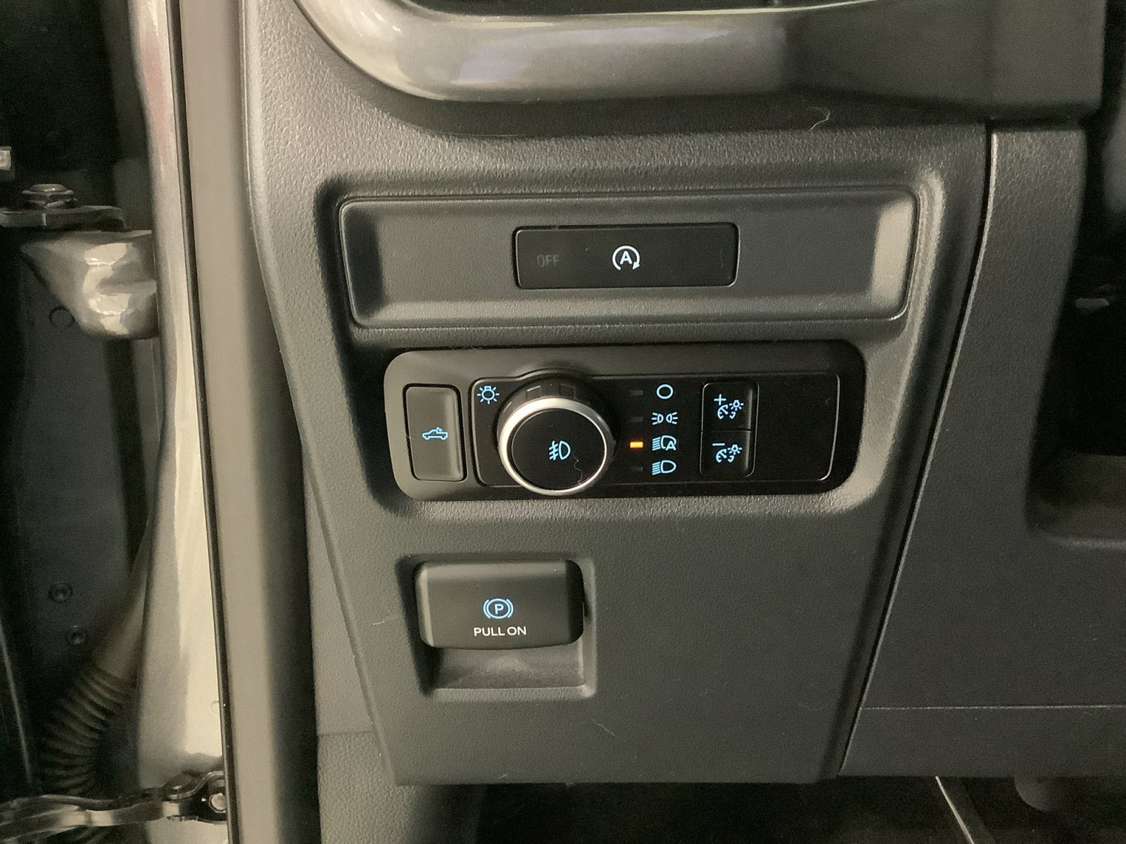 Certified 2025 Ford F150 STX w/ Equipment Group 200A RWD image 20