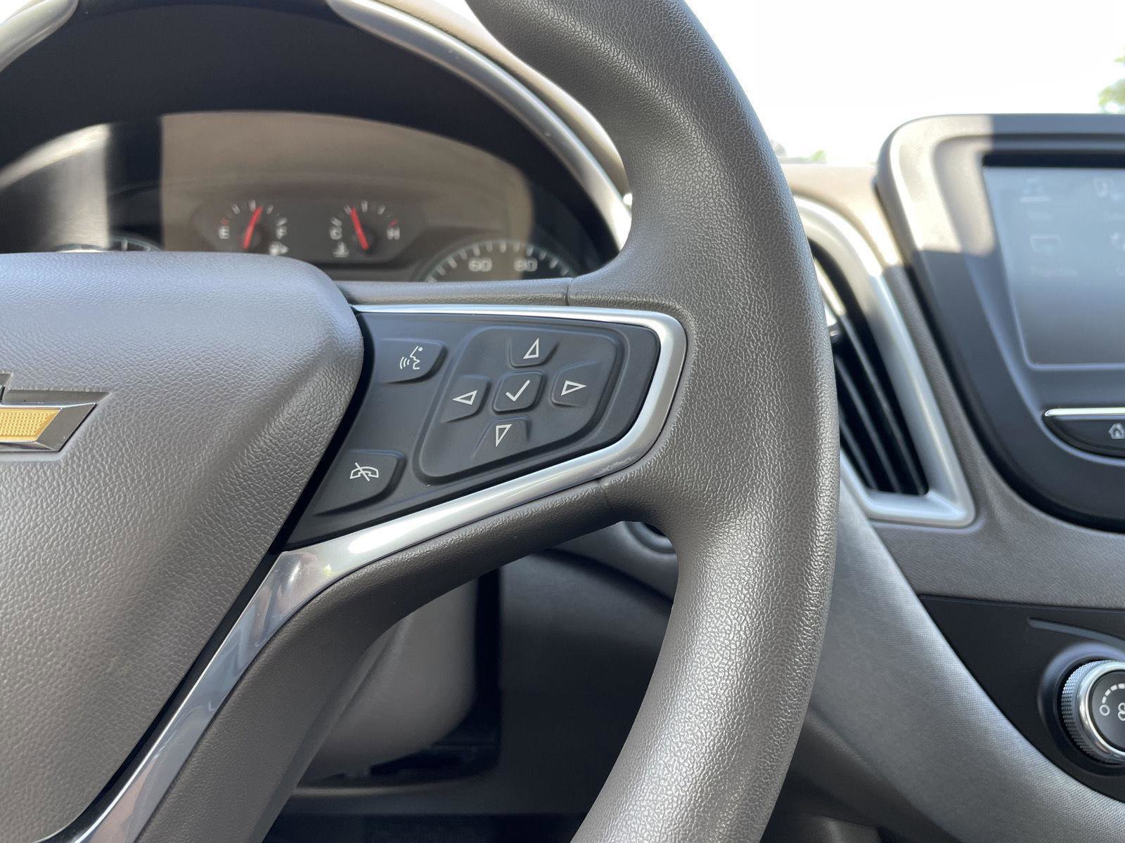 Used 2018 Chevrolet Malibu LS FWD image 14