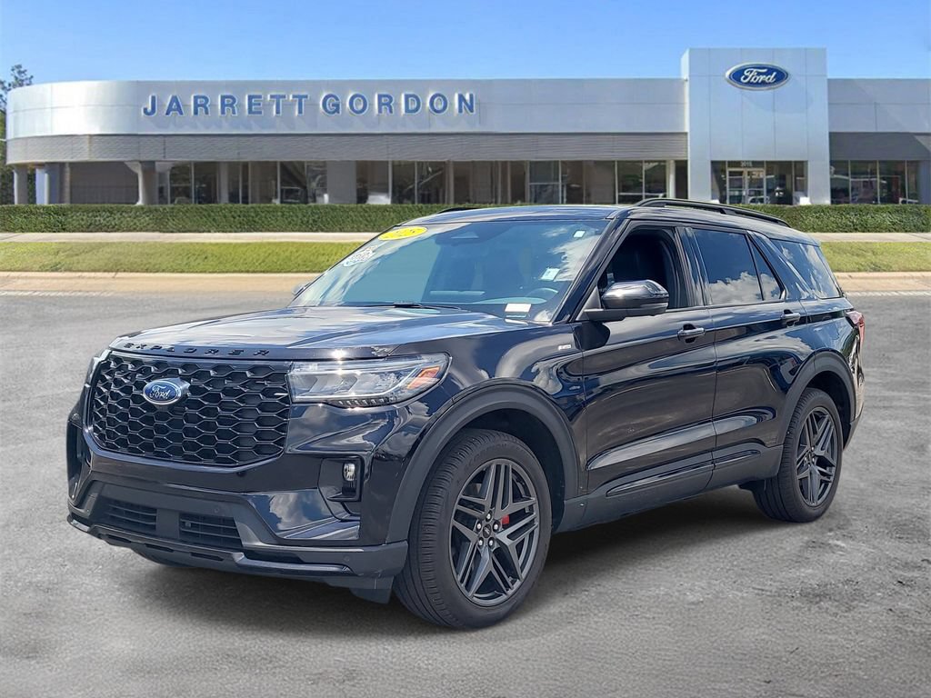 Certified 2025 Ford Explorer ST-Line w/ Premium Package AWD/4WD image 2