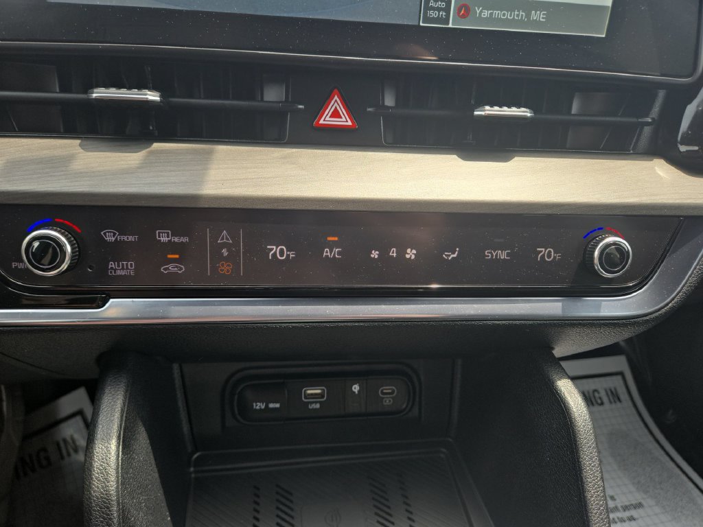 Used 2025 Kia Sportage X-Line w/ Premium Package AWD/4WD image 11