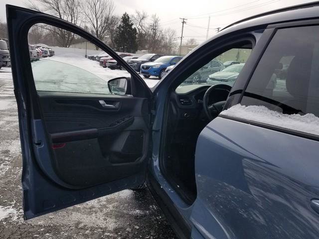 Certified 2023 Ford Escape ST-Line w/ Tech Pack #1 image 11