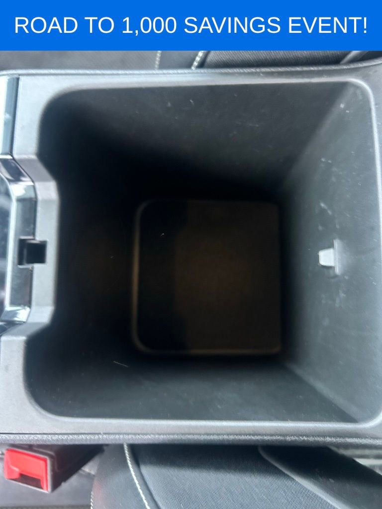 Used 2023 Jeep Grand Cherokee L Laredo image 26