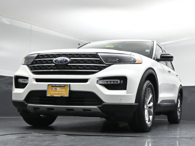 Certified 2024 Ford Explorer XLT w/ Equipment Group 202A AWD/4WD image 39