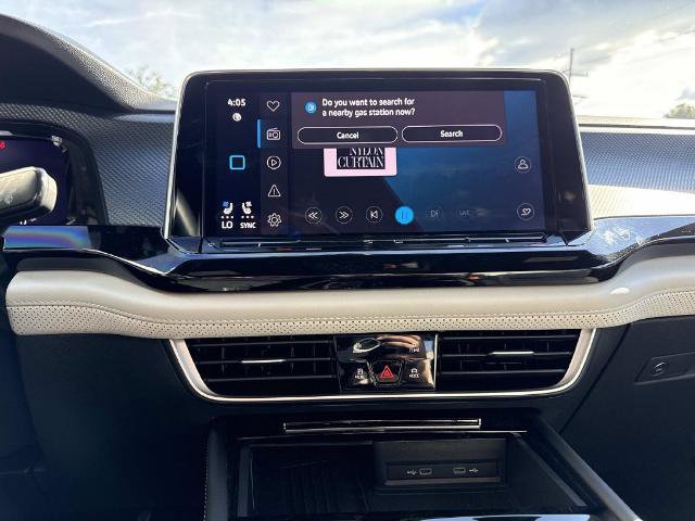 Used 2025 Volkswagen Atlas Cross Sport SEL Premium R-Line AWD/4WD image 24
