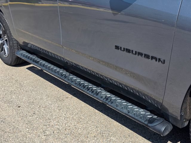 Used 2022 Chevrolet Suburban Z71 w/ Z71 Off-Road Package AWD/4WD image 8