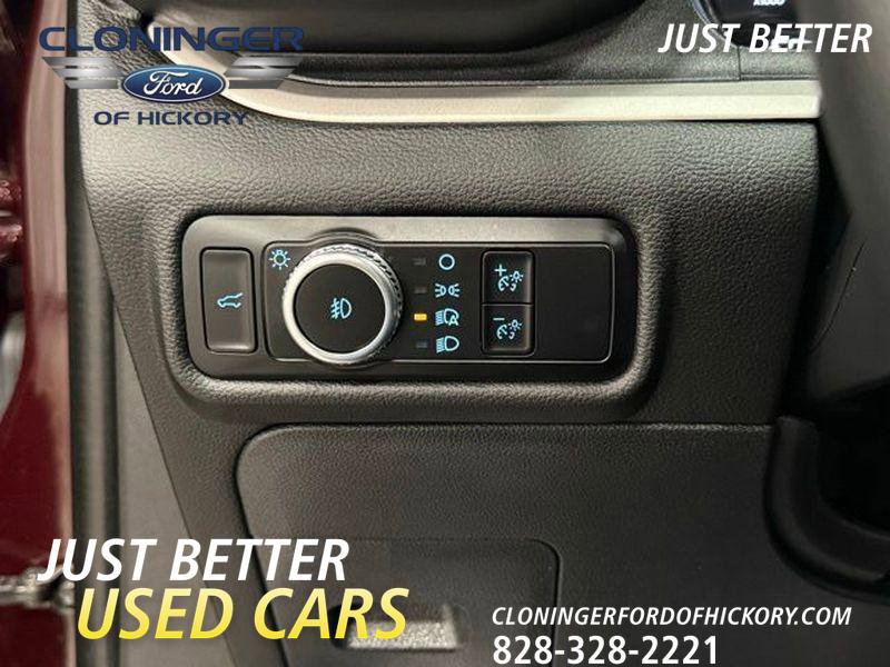 Certified 2022 Ford Explorer XLT w/ Equipment Group 202A image 15